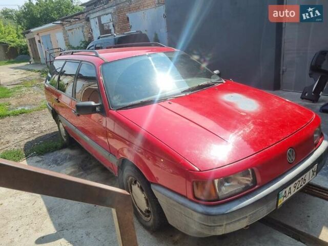 Красный Фольксваген Пассат, объемом двигателя 1.8 л и пробегом 395 тыс. км за 1500 $, фото 5 на Automoto.ua