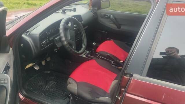 Красный Фольксваген Пассат, объемом двигателя 2.8 л и пробегом 471 тыс. км за 2200 $, фото 5 на Automoto.ua