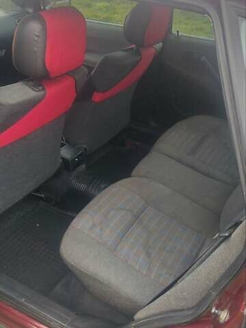 Красный Фольксваген Пассат, объемом двигателя 2.8 л и пробегом 471 тыс. км за 2200 $, фото 6 на Automoto.ua