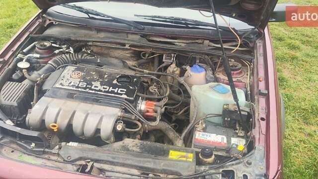 Красный Фольксваген Пассат, объемом двигателя 2.8 л и пробегом 471 тыс. км за 2200 $, фото 8 на Automoto.ua