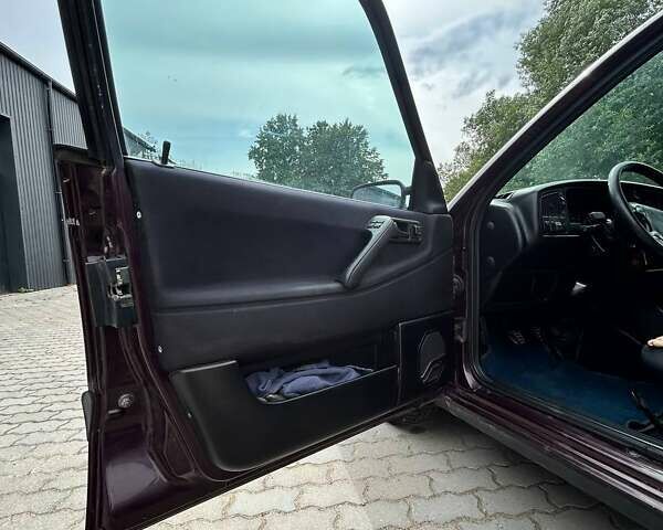 Красный Фольксваген Пассат, объемом двигателя 1.8 л и пробегом 437 тыс. км за 2050 $, фото 9 на Automoto.ua