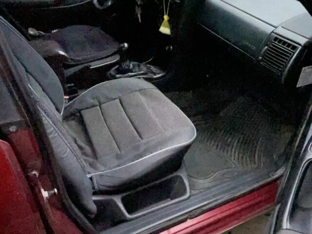 Червоний Фольксваген Пассат, об'ємом двигуна 2 л та пробігом 10 тис. км за 2500 $, фото 4 на Automoto.ua