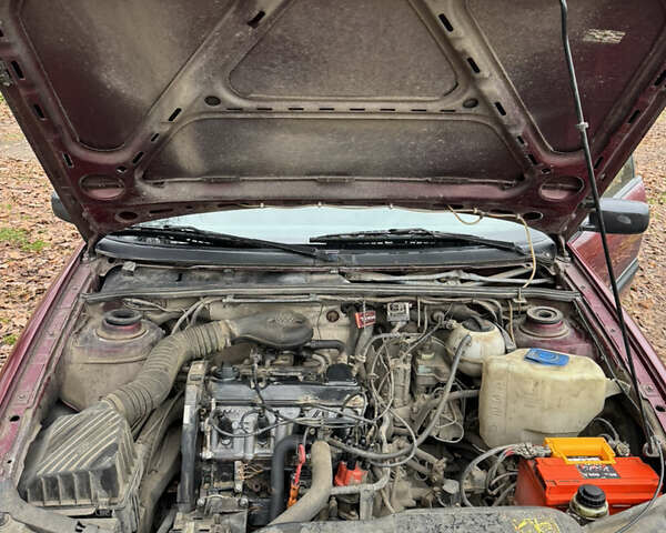 Червоний Фольксваген Пассат, об'ємом двигуна 1.8 л та пробігом 230 тис. км за 2299 $, фото 32 на Automoto.ua