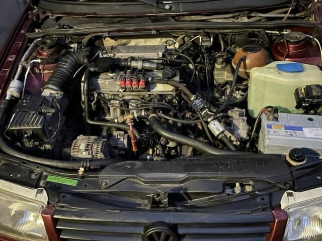 Червоний Фольксваген Пассат, об'ємом двигуна 2 л та пробігом 10 тис. км за 2500 $, фото 1 на Automoto.ua