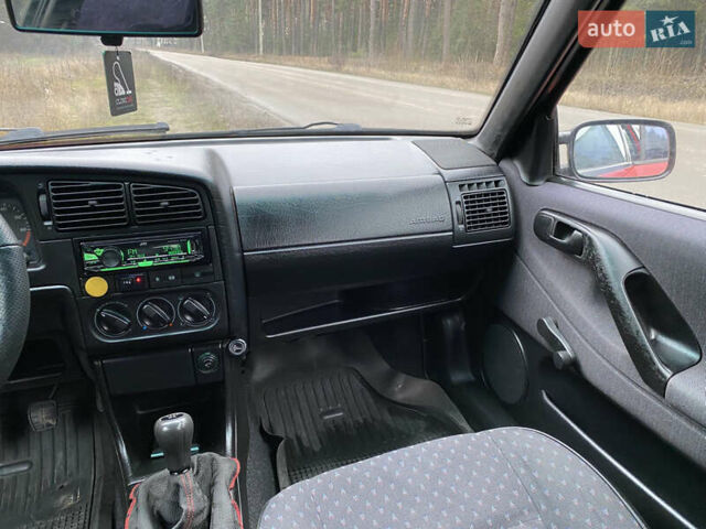 Червоний Фольксваген Пассат, об'ємом двигуна 1.78 л та пробігом 420 тис. км за 3450 $, фото 25 на Automoto.ua