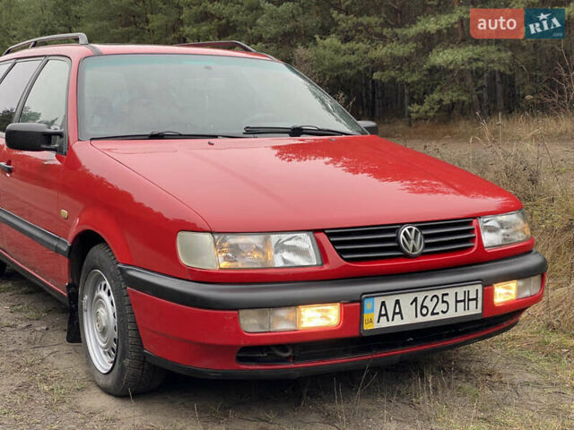 Червоний Фольксваген Пассат, об'ємом двигуна 1.78 л та пробігом 420 тис. км за 3450 $, фото 32 на Automoto.ua