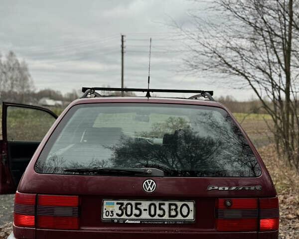 Червоний Фольксваген Пассат, об'ємом двигуна 1.8 л та пробігом 230 тис. км за 2299 $, фото 28 на Automoto.ua