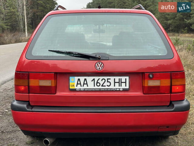 Червоний Фольксваген Пассат, об'ємом двигуна 1.78 л та пробігом 420 тис. км за 3450 $, фото 8 на Automoto.ua
