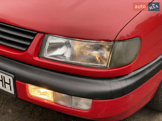 Червоний Фольксваген Пассат, об'ємом двигуна 1.78 л та пробігом 420 тис. км за 3450 $, фото 35 на Automoto.ua