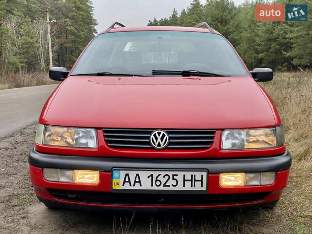 Червоний Фольксваген Пассат, об'ємом двигуна 1.78 л та пробігом 420 тис. км за 3450 $, фото 2 на Automoto.ua