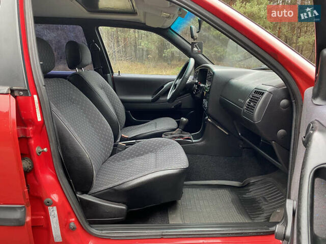 Червоний Фольксваген Пассат, об'ємом двигуна 1.78 л та пробігом 420 тис. км за 3450 $, фото 13 на Automoto.ua