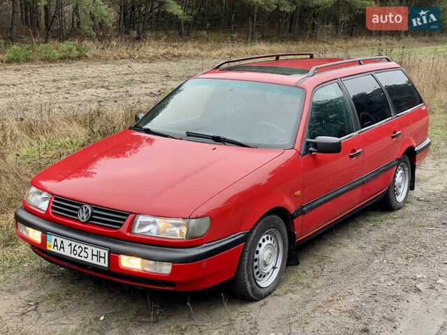 Червоний Фольксваген Пассат, об'ємом двигуна 1.78 л та пробігом 420 тис. км за 3450 $, фото 1 на Automoto.ua
