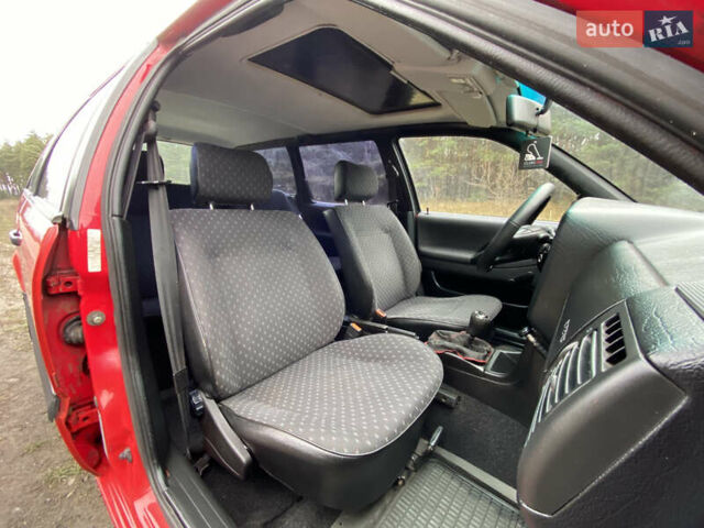 Червоний Фольксваген Пассат, об'ємом двигуна 1.78 л та пробігом 420 тис. км за 3450 $, фото 14 на Automoto.ua