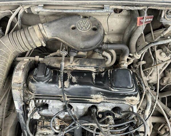 Червоний Фольксваген Пассат, об'ємом двигуна 1.8 л та пробігом 230 тис. км за 2299 $, фото 36 на Automoto.ua