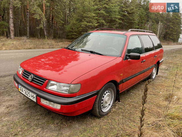 Червоний Фольксваген Пассат, об'ємом двигуна 1.78 л та пробігом 420 тис. км за 3450 $, фото 41 на Automoto.ua