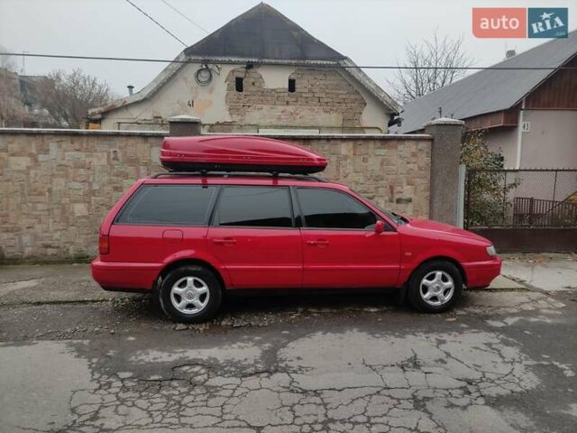 Красный Фольксваген Пассат, объемом двигателя 1.8 л и пробегом 30 тыс. км за 2900 $, фото 3 на Automoto.ua