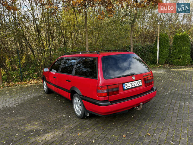 Червоний Фольксваген Пассат, об'ємом двигуна 1.78 л та пробігом 200 тис. км за 1850 $, фото 5 на Automoto.ua