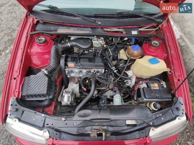 Красный Фольксваген Пассат, объемом двигателя 1.8 л и пробегом 30 тыс. км за 2900 $, фото 5 на Automoto.ua