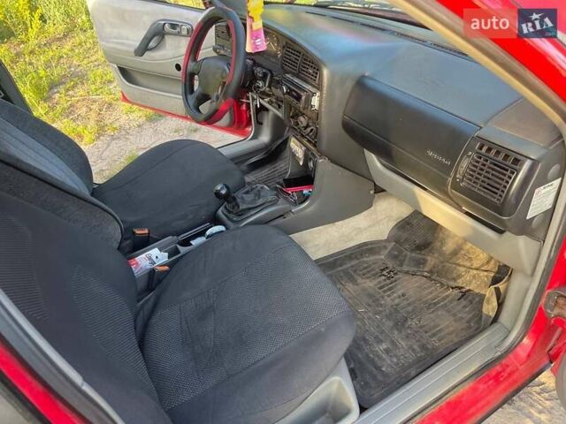 Червоний Фольксваген Пассат, об'ємом двигуна 1.98 л та пробігом 400 тис. км за 2700 $, фото 20 на Automoto.ua