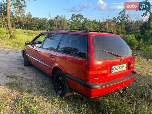 Червоний Фольксваген Пассат, об'ємом двигуна 1.98 л та пробігом 400 тис. км за 2700 $, фото 1 на Automoto.ua