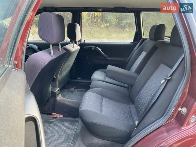 Червоний Фольксваген Пассат, об'ємом двигуна 1.6 л та пробігом 340 тис. км за 3450 $, фото 15 на Automoto.ua