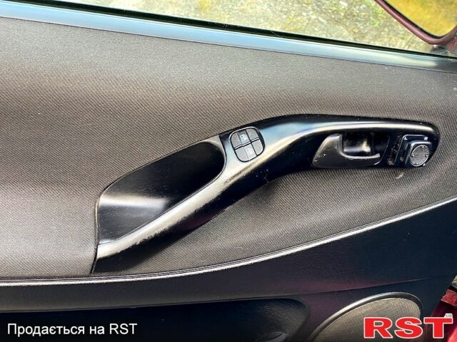 Червоний Фольксваген Пассат, об'ємом двигуна 1.6 л та пробігом 340 тис. км за 3450 $, фото 13 на Automoto.ua