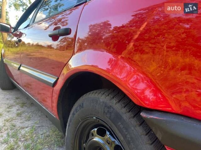 Червоний Фольксваген Пассат, об'ємом двигуна 1.98 л та пробігом 400 тис. км за 2700 $, фото 8 на Automoto.ua