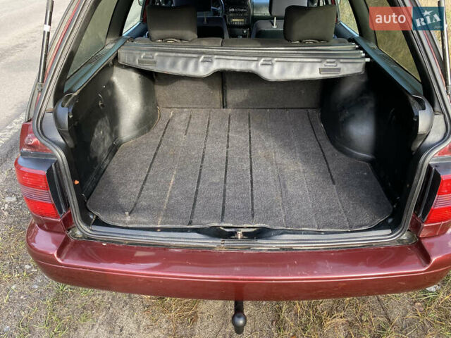 Червоний Фольксваген Пассат, об'ємом двигуна 1.6 л та пробігом 340 тис. км за 3450 $, фото 37 на Automoto.ua