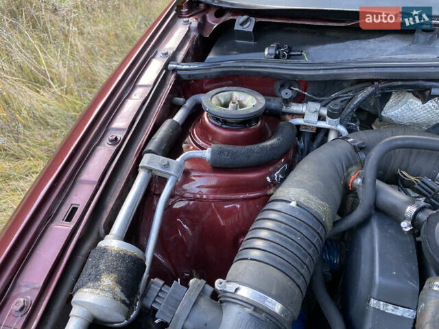 Червоний Фольксваген Пассат, об'ємом двигуна 1.6 л та пробігом 340 тис. км за 3450 $, фото 33 на Automoto.ua