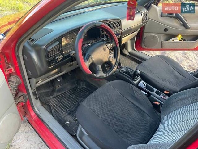 Червоний Фольксваген Пассат, об'ємом двигуна 1.98 л та пробігом 400 тис. км за 2700 $, фото 17 на Automoto.ua