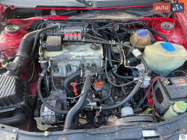 Червоний Фольксваген Пассат, об'ємом двигуна 1.98 л та пробігом 400 тис. км за 2700 $, фото 15 на Automoto.ua