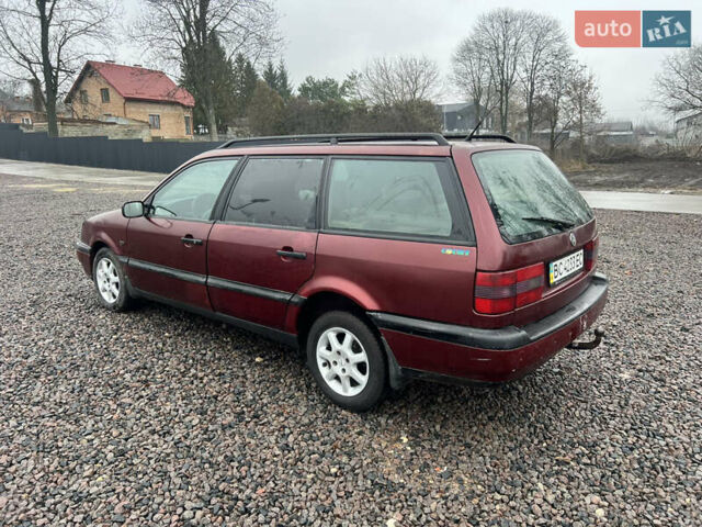 Красный Фольксваген Пассат, объемом двигателя 1.9 л и пробегом 499 тыс. км за 1350 $, фото 7 на Automoto.ua