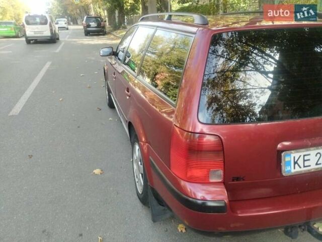 Красный Фольксваген Пассат, объемом двигателя 1.9 л и пробегом 320 тыс. км за 3324 $, фото 3 на Automoto.ua