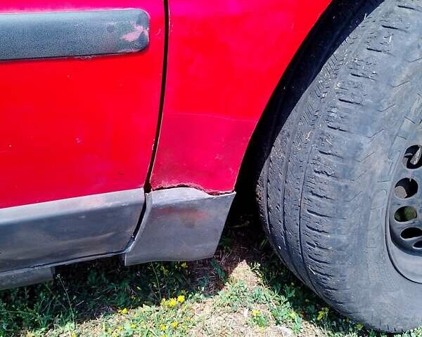 Червоний Фольксваген Пассат, об'ємом двигуна 1.8 л та пробігом 397 тис. км за 2900 $, фото 13 на Automoto.ua