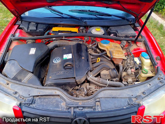 Красный Фольксваген Пассат, объемом двигателя 1.8 л и пробегом 397 тыс. км за 3100 $, фото 8 на Automoto.ua