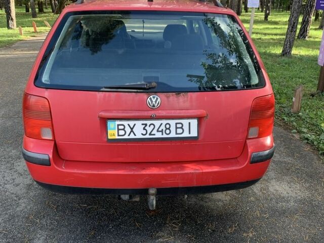 Красный Фольксваген Пассат, объемом двигателя 0 л и пробегом 277 тыс. км за 3300 $, фото 1 на Automoto.ua