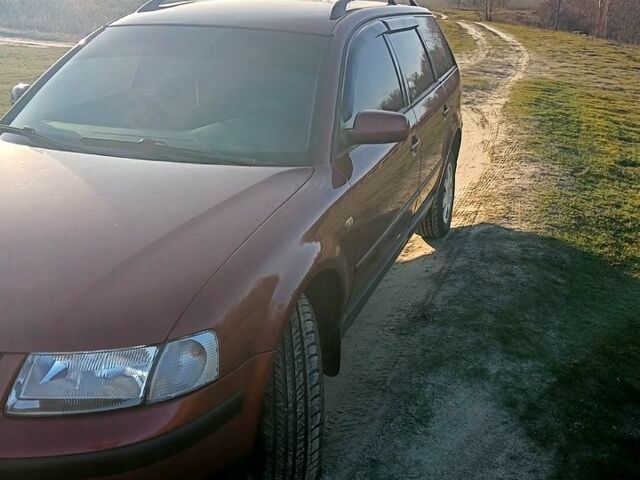 Червоний Фольксваген Пассат, об'ємом двигуна 1.9 л та пробігом 470 тис. км за 3900 $, фото 1 на Automoto.ua