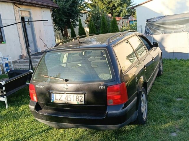 Червоний Фольксваген Пассат, об'ємом двигуна 0 л та пробігом 335 тис. км за 2200 $, фото 6 на Automoto.ua