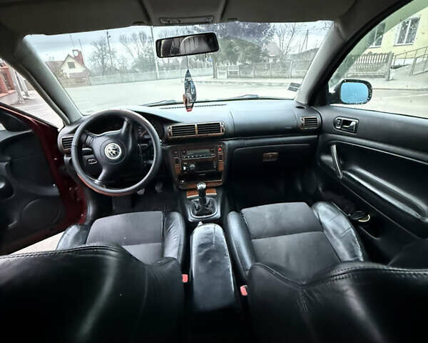 Червоний Фольксваген Пассат, об'ємом двигуна 1.9 л та пробігом 300 тис. км за 2849 $, фото 5 на Automoto.ua