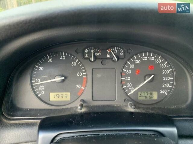 Красный Фольксваген Пассат, объемом двигателя 1.8 л и пробегом 277 тыс. км за 3300 $, фото 3 на Automoto.ua