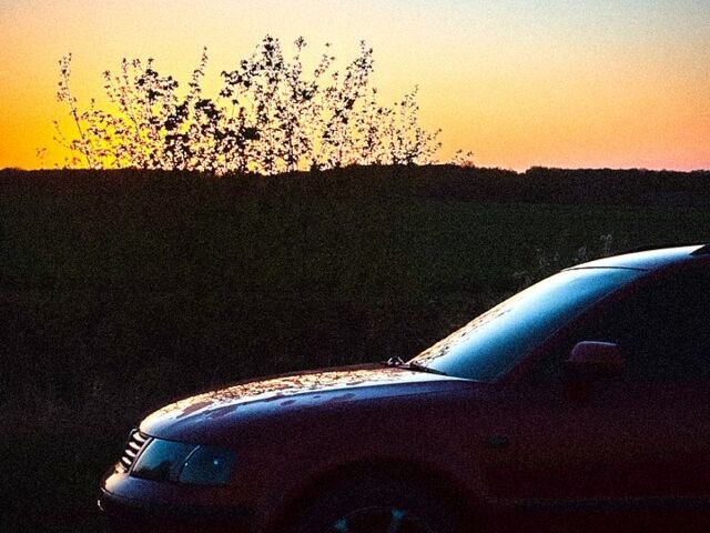 Красный Фольксваген Пассат, объемом двигателя 1.6 л и пробегом 399 тыс. км за 4000 $, фото 4 на Automoto.ua