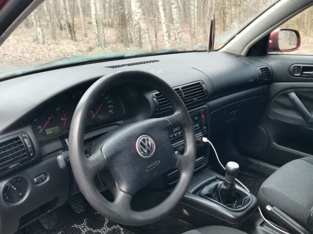 Червоний Фольксваген Пассат, об'ємом двигуна 0 л та пробігом 340 тис. км за 2250 $, фото 4 на Automoto.ua