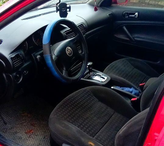 Червоний Фольксваген Пассат, об'ємом двигуна 1.9 л та пробігом 0 тис. км за 2500 $, фото 4 на Automoto.ua