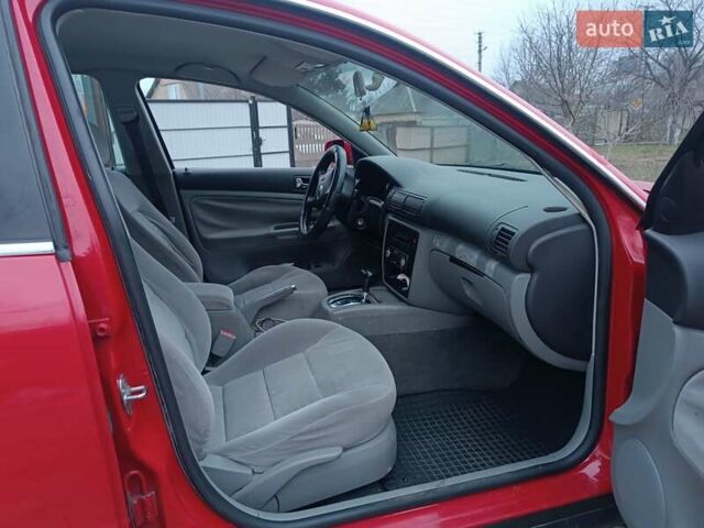 Красный Фольксваген Пассат, объемом двигателя 1.98 л и пробегом 241 тыс. км за 4500 $, фото 3 на Automoto.ua