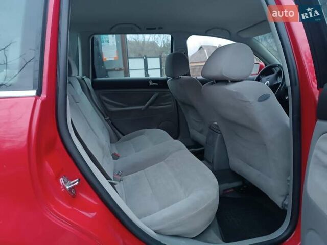 Красный Фольксваген Пассат, объемом двигателя 1.98 л и пробегом 241 тыс. км за 4500 $, фото 2 на Automoto.ua