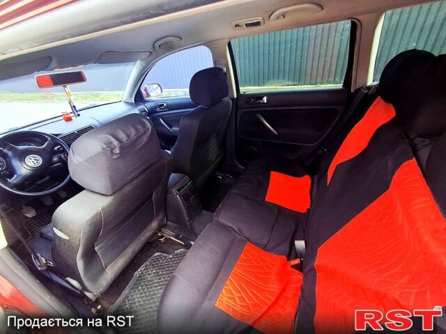 Червоний Фольксваген Пассат, об'ємом двигуна 1.8 л та пробігом 232 тис. км за 4000 $, фото 5 на Automoto.ua