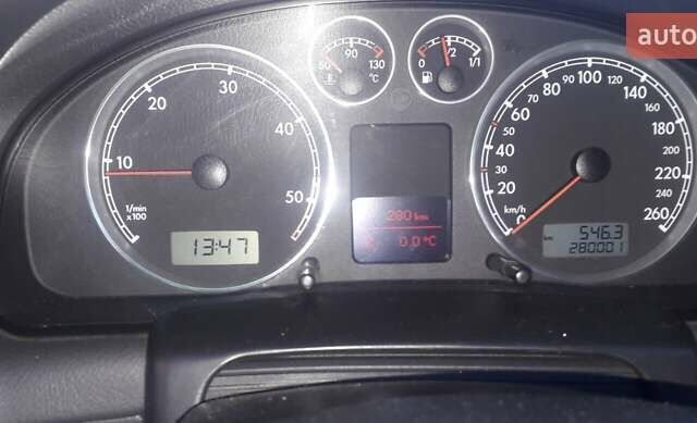 Червоний Фольксваген Пассат, об'ємом двигуна 2 л та пробігом 280 тис. км за 5300 $, фото 4 на Automoto.ua