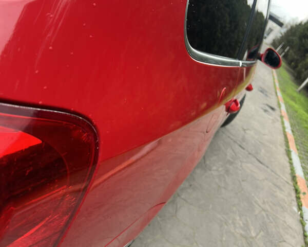 Красный Фольксваген Пассат, объемом двигателя 1.6 л и пробегом 290 тыс. км за 5000 $, фото 9 на Automoto.ua