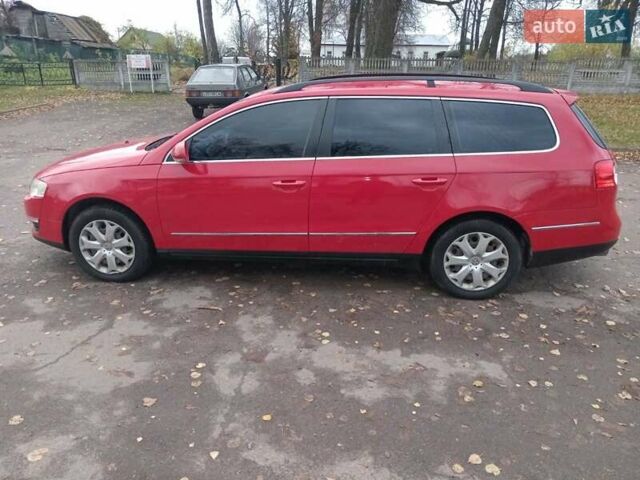 Красный Фольксваген Пассат, объемом двигателя 2 л и пробегом 314 тыс. км за 5300 $, фото 13 на Automoto.ua