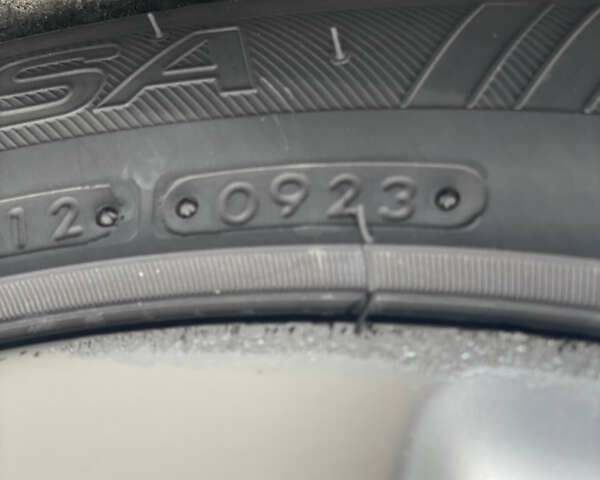 Красный Фольксваген Пассат, объемом двигателя 2 л и пробегом 290 тыс. км за 6500 $, фото 16 на Automoto.ua